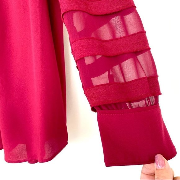 LOFT loose & flowy top with crew neckline & long sleeves, plus size - Picture 5 of 8